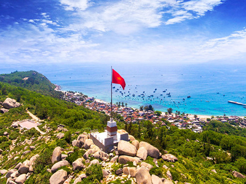 Cột cờ thanh niên Cù Lao Xanh